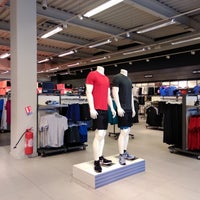 30 nike factory store