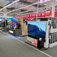 Foto tomada en MediaMarkt  por Ilias C. el 9/13/2021