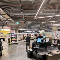 Edeka Zurheide Stadt Mitte Dusseldorf Nordrhein Westfalen
