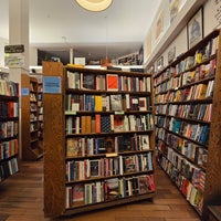 Foto tirada no(a) City Lights Bookstore por Ilias C. em 4/3/2024