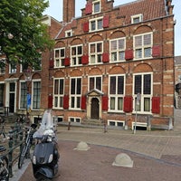 Photo taken at Oudezijds Voorburgwal by Ilias C. on 9/16/2023