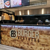 9/22/2020 tarihinde Ilias C.ziyaretçi tarafından Burger Brothers'de çekilen fotoğraf