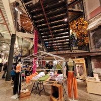 Photo taken at Urban Outfitters by Ilias C. on 10/31/2021