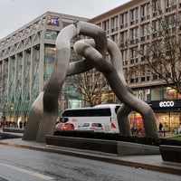 Photo taken at Berlin (Skulptur) by Ilias C. on 3/16/2019