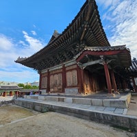 Photo taken at Changgyeonggung by Ilias C. on 10/3/2023