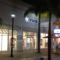 crocs seattle premium outlet