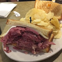 Photo taken at Jason&amp;#39;s Deli by George R. on 7/8/2016