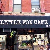 Foto scattata a Little Fox Cafe da Clay F. il 6/19/2013