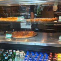 รูปภาพถ่ายที่ Mootz Pizzeria + Bar โดย Rachel L. เมื่อ 8/20/2021