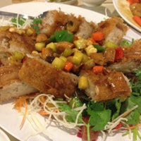 Photo taken at Miao Yi Vegetarian Restaurant by Denise on 5/17/2015