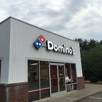 Photo taken at Domino&amp;#39;s Pizza by Jimmy C. on 8/7/2016