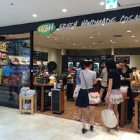 Photos At Lush名古屋parco店 Cosmetics Shop In 名古屋市中区