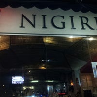 Das Foto wurde bei Nigiri Sushi Bar von Rodrigo C. am 5/3/2013 aufgenommen