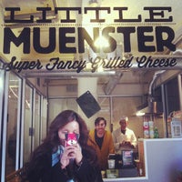 รูปภาพถ่ายที่ Little Muenster โดย Cynthia H. เมื่อ 3/23/2013