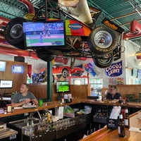 Photo taken at Quaker Steak &amp;amp; Lube by Peter A. on 6/29/2022