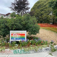 Photo taken at Thomas Street Mini Park by Peter A. on 8/16/2021