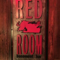 Foto scattata a Latitude 48 Bistro &amp;amp; Red Room Basement Bar da Peter A. il 1/22/2017