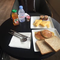 Photo taken at Star Alliance First Class Lounge by W. E. on 7/1/2016