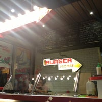 Снимок сделан в BRGR: The Burger Project пользователем pearlita c. 5/2/2013
