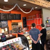 9/15/2018にSean H.がSugar Shack Donuts &amp;amp; Coffeeで撮った写真