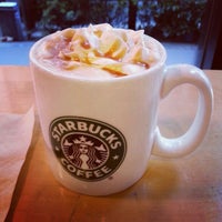 Photo taken at Starbucks Coffee 水道橋西通り店 by shi on 12/12/2012