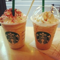 Photo taken at Starbucks Coffee 水道橋西通り店 by shi on 11/14/2012