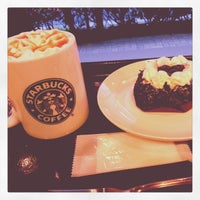 Photo taken at Starbucks Coffee 水道橋西通り店 by shi on 11/19/2012