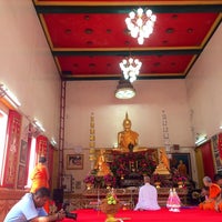 Photo taken at Wat Promsuwan Samakki by тαиуα on 11/2/2014