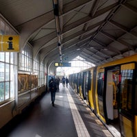 Photo taken at U Bülowstraße by Reinhard S. on 9/3/2023