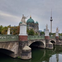 Photo taken at Schlossbrücke by Reinhard S. on 9/1/2023