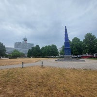 Photo taken at U Theodor-Heuss-Platz by Reinhard S. on 6/16/2023