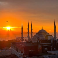 Foto diambil di Sultanhan Hotel Istanbul oleh Elizabeth I. pada 11/17/2023