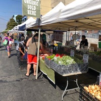 Photo taken at Divisadero Farmers&amp;#39; Market by Dan C. on 8/12/2018