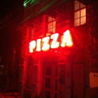 Foto tirada no(a) Austin Pizza Garden por Stone S. em 12/6/2012