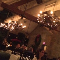 Foto scattata a The Quarry Restaurant &amp;amp; Lounge da Ric M. il 12/12/2014