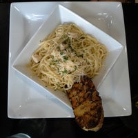 Das Foto wurde bei Armando&amp;#39;s Italian Restaurant von Carolina am 4/21/2013 aufgenommen