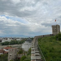 Photo taken at Skopje Fortress by Cansu A. on 5/8/2023