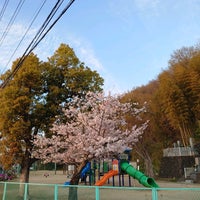 Photo taken at 星ヶ岡公園 by Keizo M. on 4/2/2022
