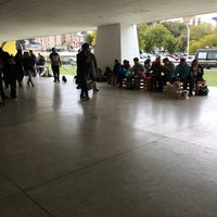 Photo taken at Oscar Niemeyer Museum (MON) by Sil c. on 8/20/2017