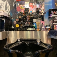 Photo taken at Floyd&amp;#39;s 99 Barbershop by Andrew G. on 12/16/2018