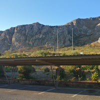 Photo prise au Cafeteria Restaurante La Dehesa par Alan C. le10/6/2017