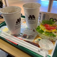 Photo taken at MOS Burger by ゆきな on 7/12/2023