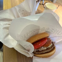 Photo taken at MOS Burger by ゆきな on 7/12/2023