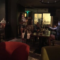 9/10/2016 tarihinde Данил М.ziyaretçi tarafından Constantine Hookah Lounge Bar'de çekilen fotoğraf