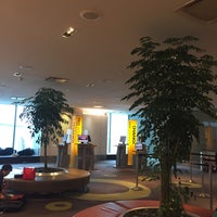 Photo taken at Transfer Lounge E by aky♬ on 10/28/2016