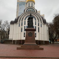 Photo taken at Памятник императрице Елизавете by Adv 8. on 4/3/2021