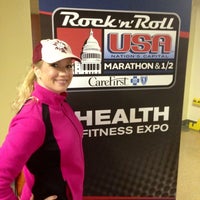 Photo taken at Rock n Roll Marathon Expo by 💜ⓒⓗⓡⓘⓢⓣⓘⓝⓐ . on 3/14/2013