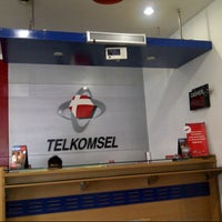 Photo taken at GeraiHALO Telkomsel by Mr Reply .. on 12/15/2012