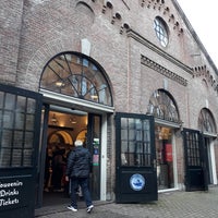 Photo taken at Delft Blue Store by Ratsadakorn on 11/10/2019