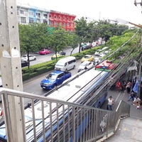 Photo taken at Dao Khanong Market by Ratsadakorn on 9/28/2018